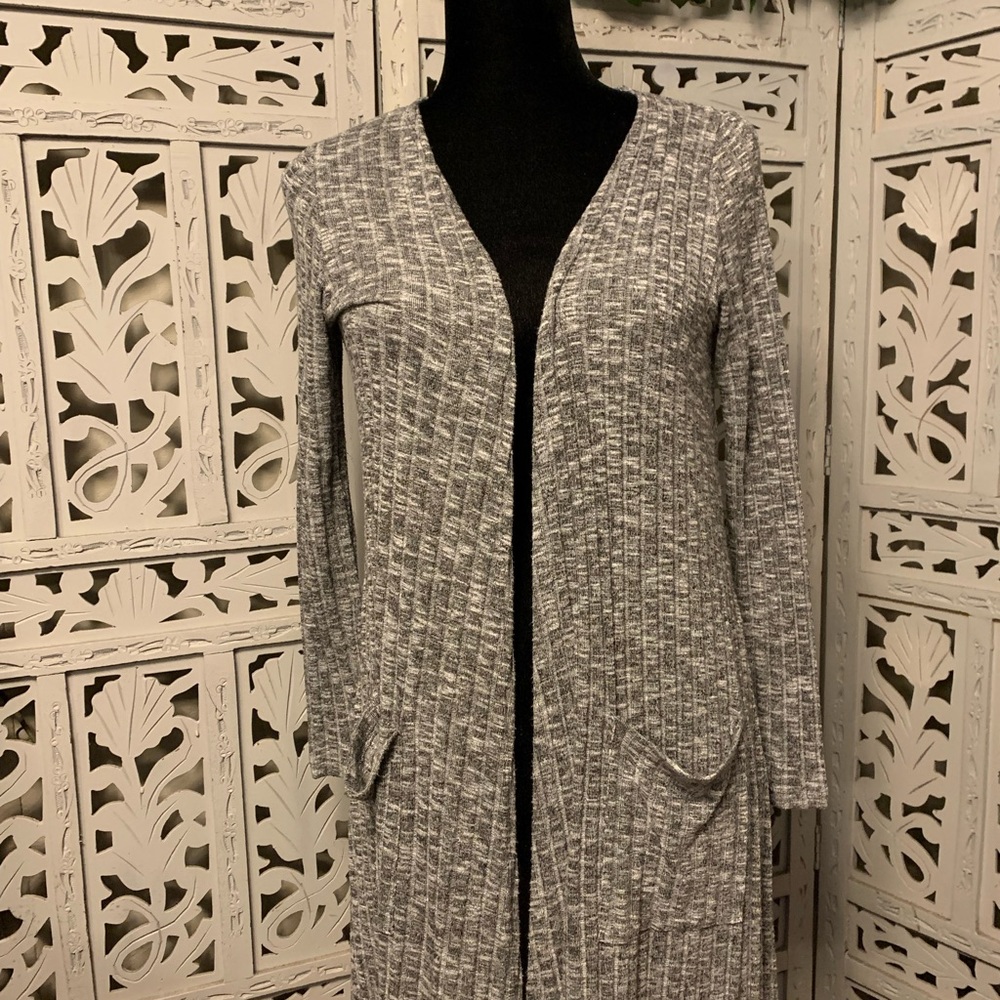 LULAROE! CUTE BLACK & GREY EXTRA LONG LIGHTWEIGHT LONG SLEEVE SWEATER CARDIGAN - Picture 2 of 9